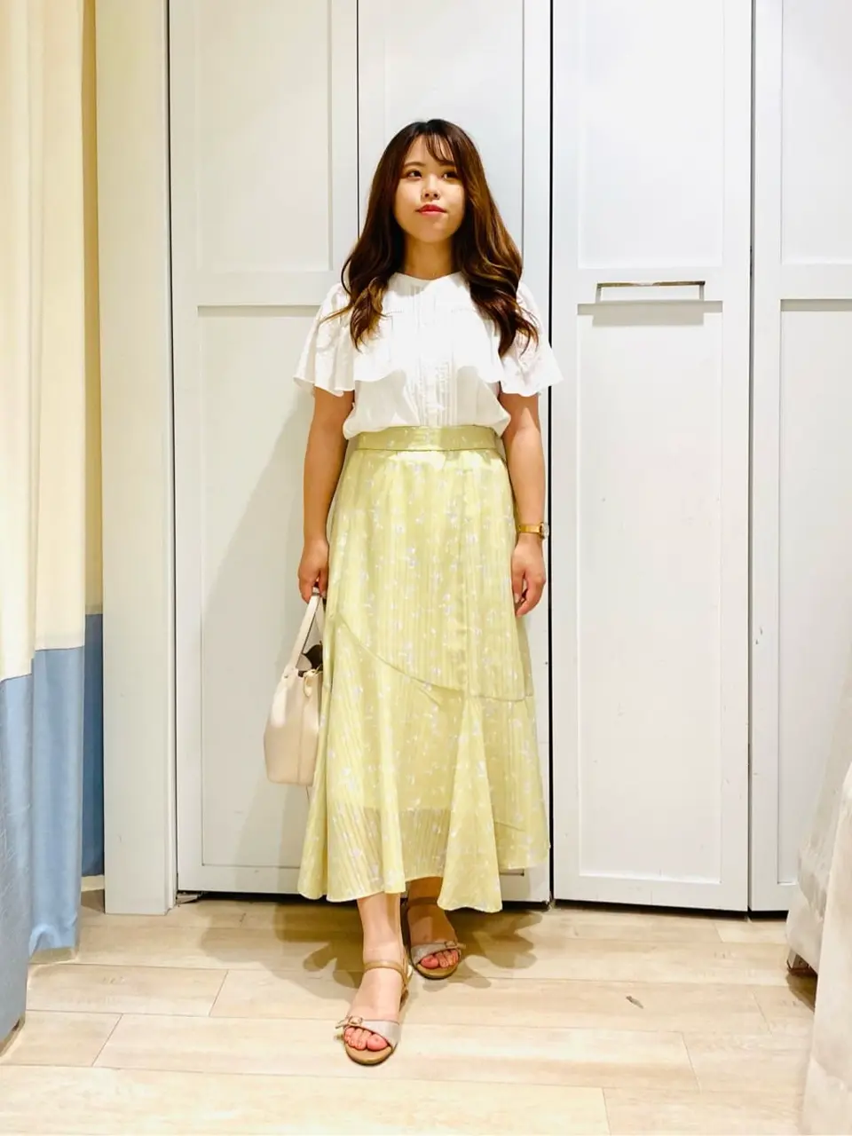 ANY SIS スタッフ コーディネート画像