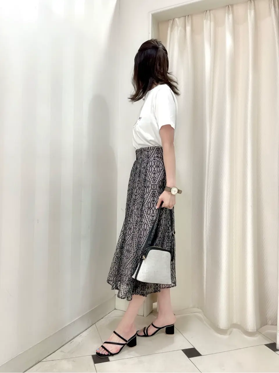 ANY SIS 金井 コーディネート画像