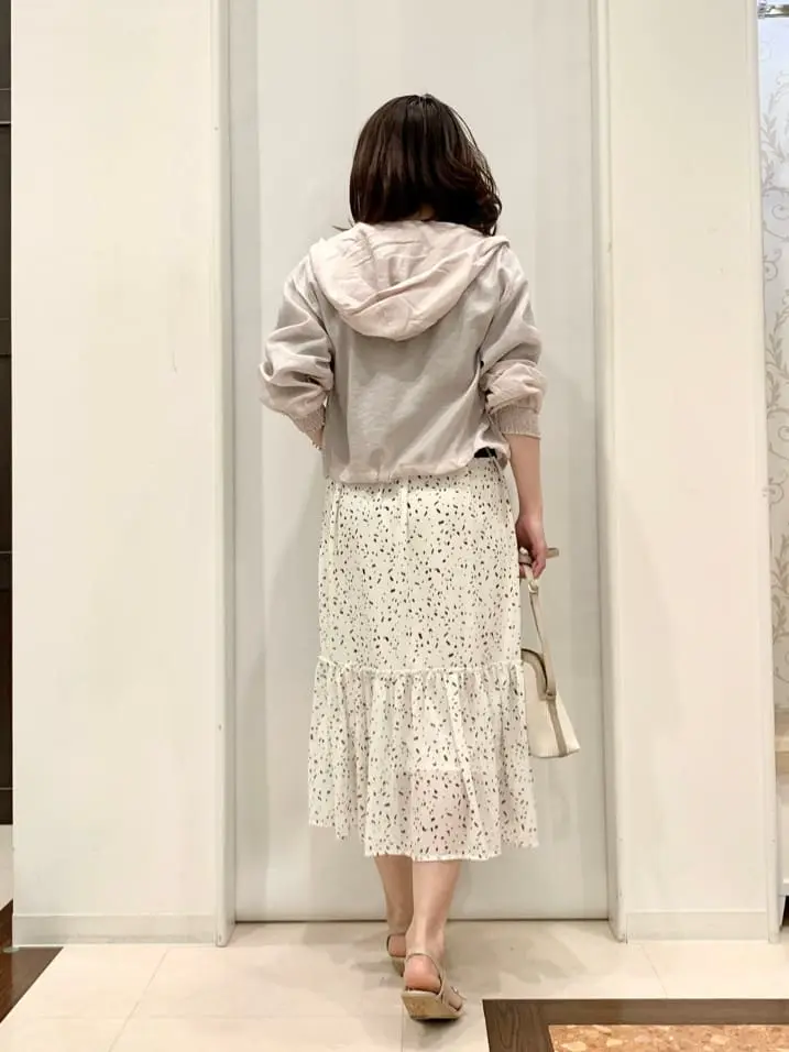 ANY SIS 横田 コーディネート画像