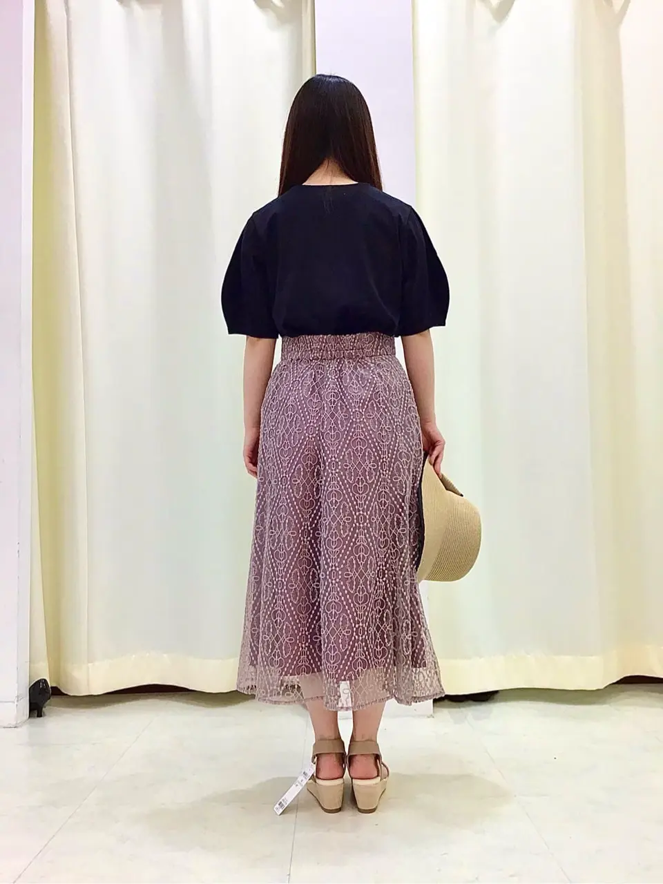 ANY SIS スタッフ コーディネート画像