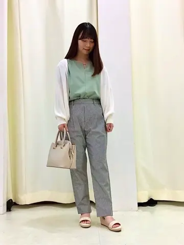 ANY SIS スタッフ コーディネート画像