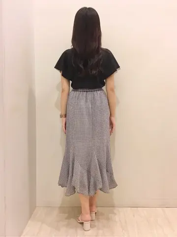 ANY SIS スタッフ コーディネート画像