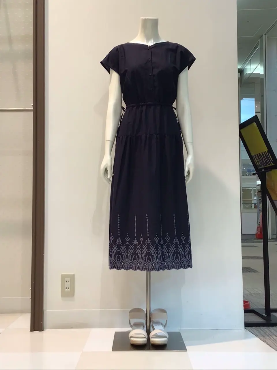 ANY SIS 布川 コーディネート画像