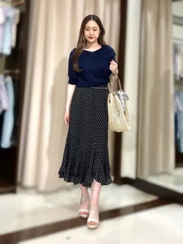 ANY SIS STAFF コーディネート画像