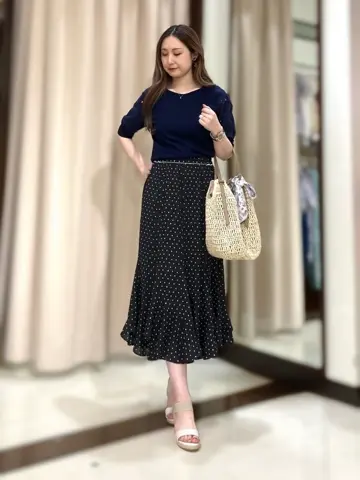 ANY SIS STAFF コーディネート画像