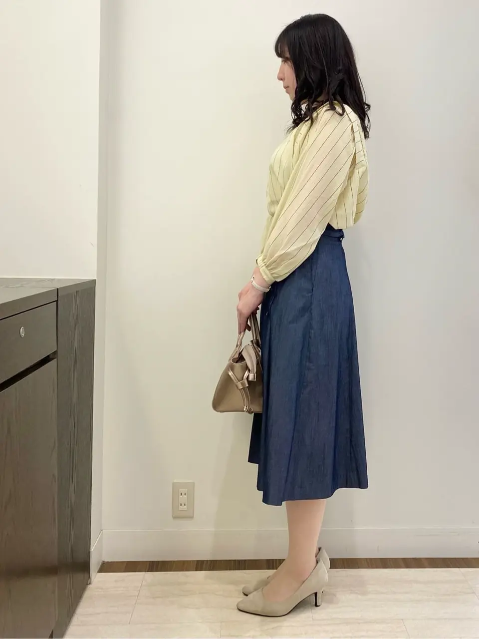 ANY SIS スタッフ コーディネート画像