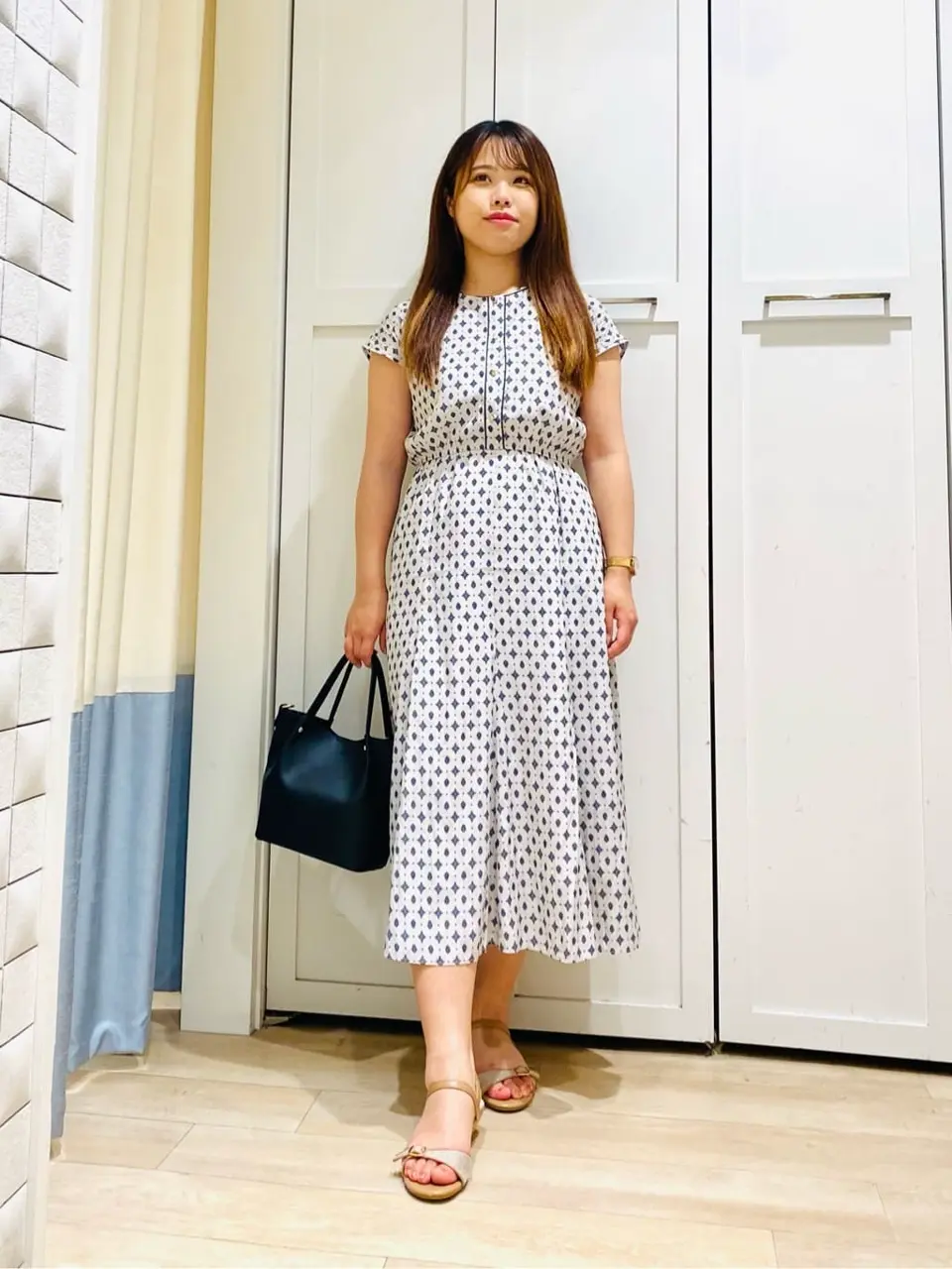 ANY SIS スタッフ コーディネート画像