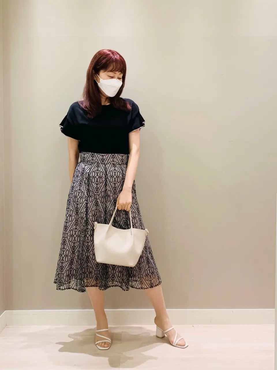 ANY SIS スタッフ コーディネート画像