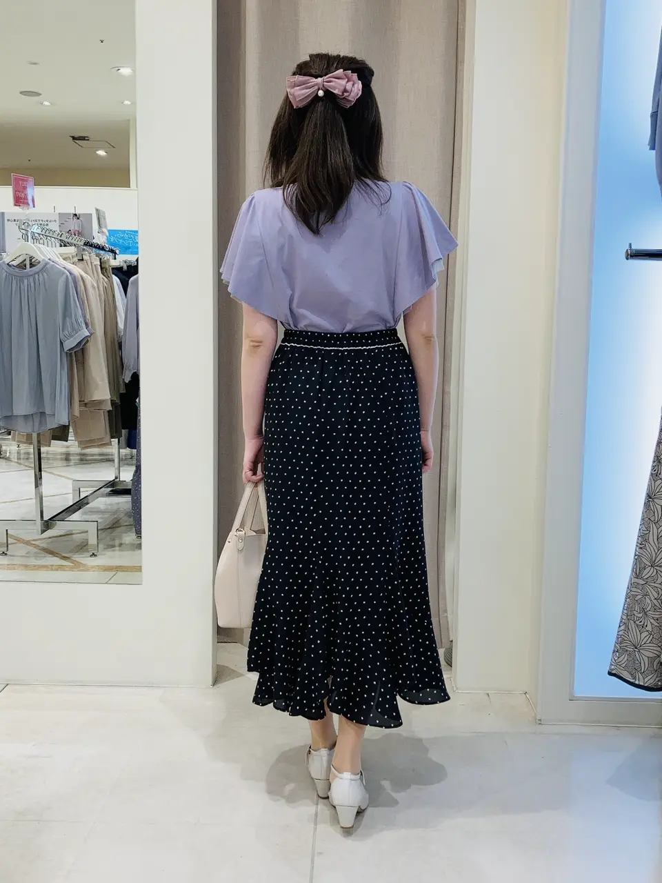 ANY SIS 川根　彩 コーディネート画像