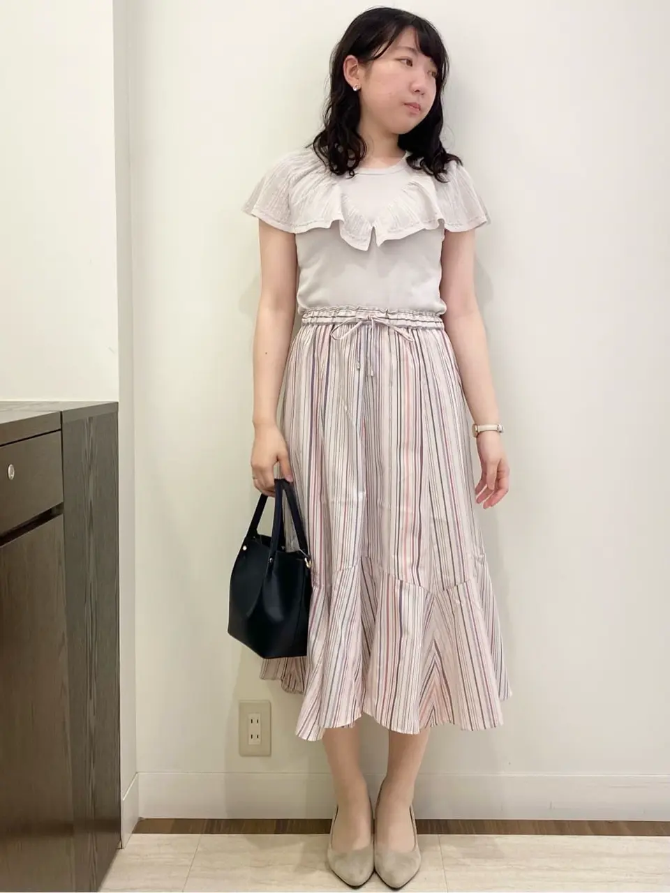 ANY SIS スタッフ コーディネート画像