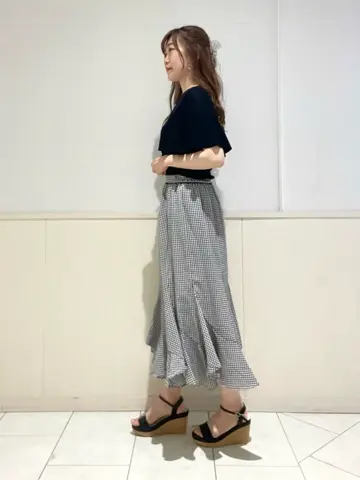 ANY SIS みぃ コーディネート画像