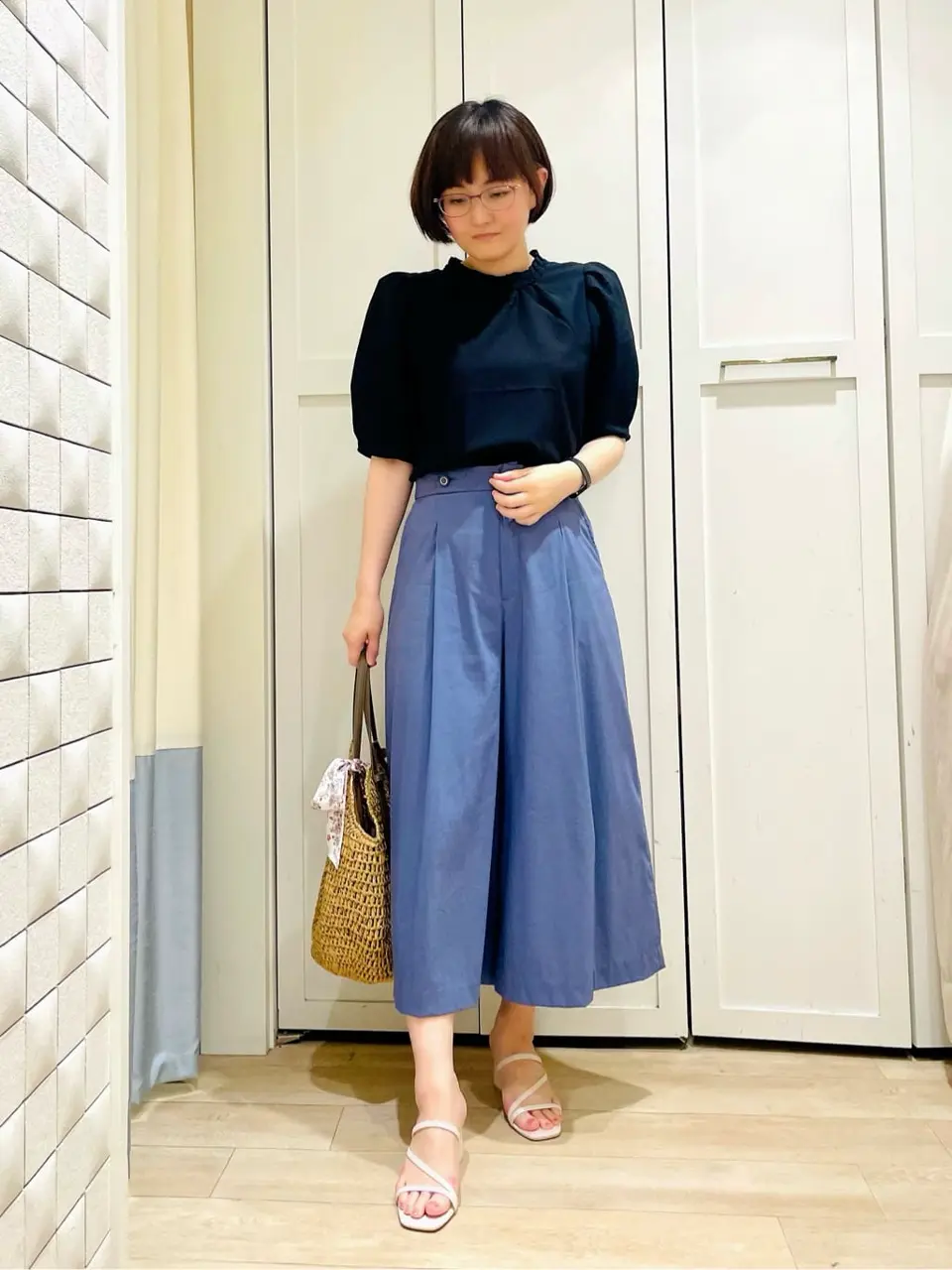 ANY SIS スタッフ コーディネート画像