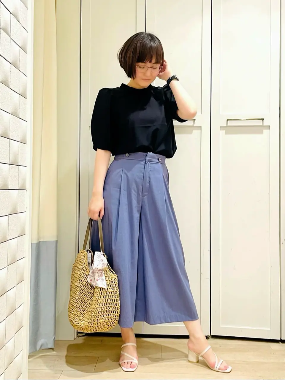 ANY SIS スタッフ コーディネート画像