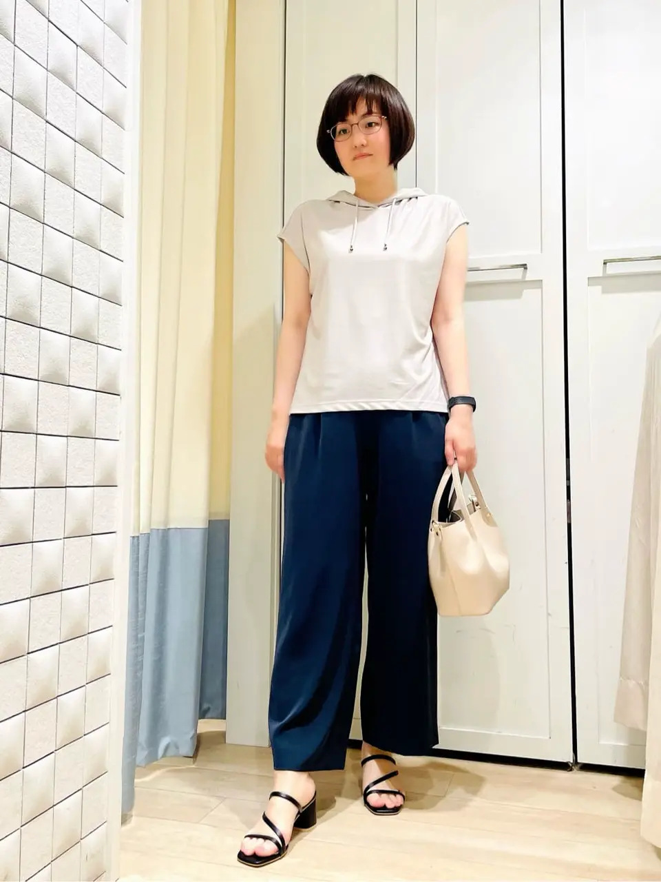 ANY SIS スタッフ コーディネート画像