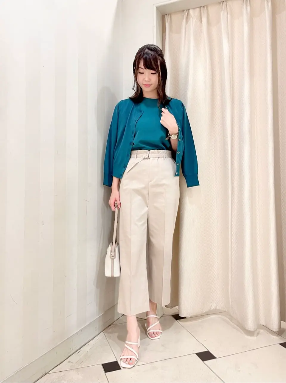 ANY SIS 金井 コーディネート画像