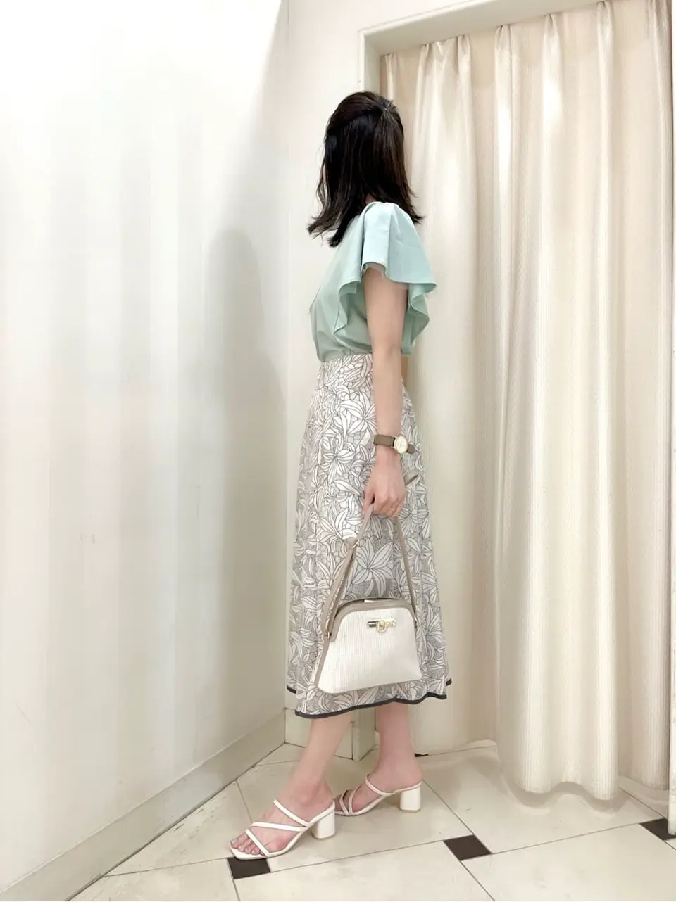 ANY SIS 金井 コーディネート画像