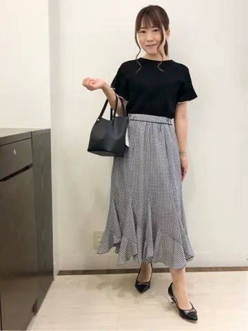 ANY SIS スタッフ コーディネート画像