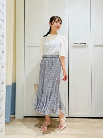 ANY SIS スタッフ コーディネート画像