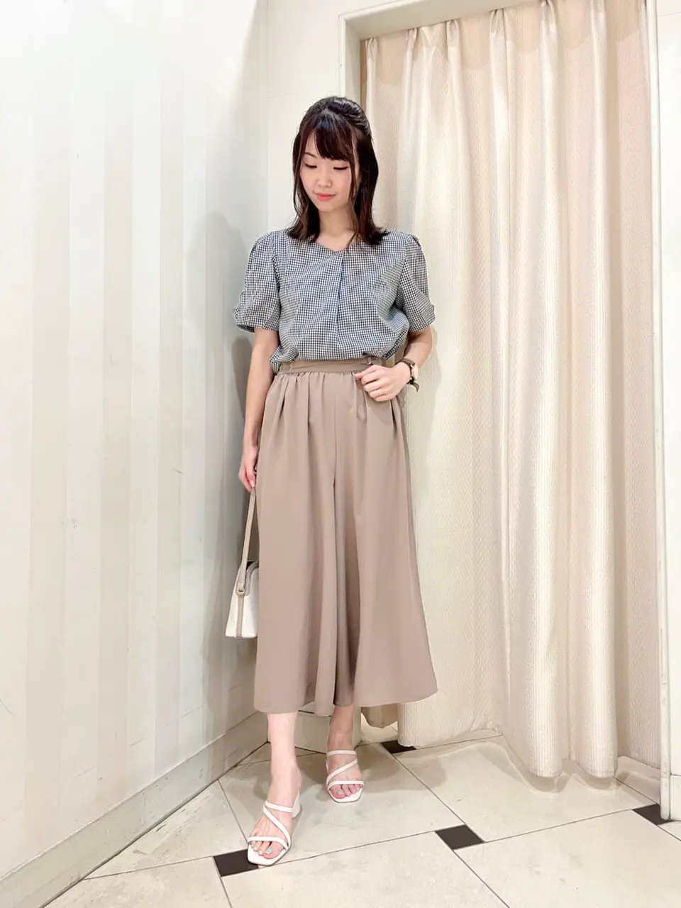  金井 コーディネート画像