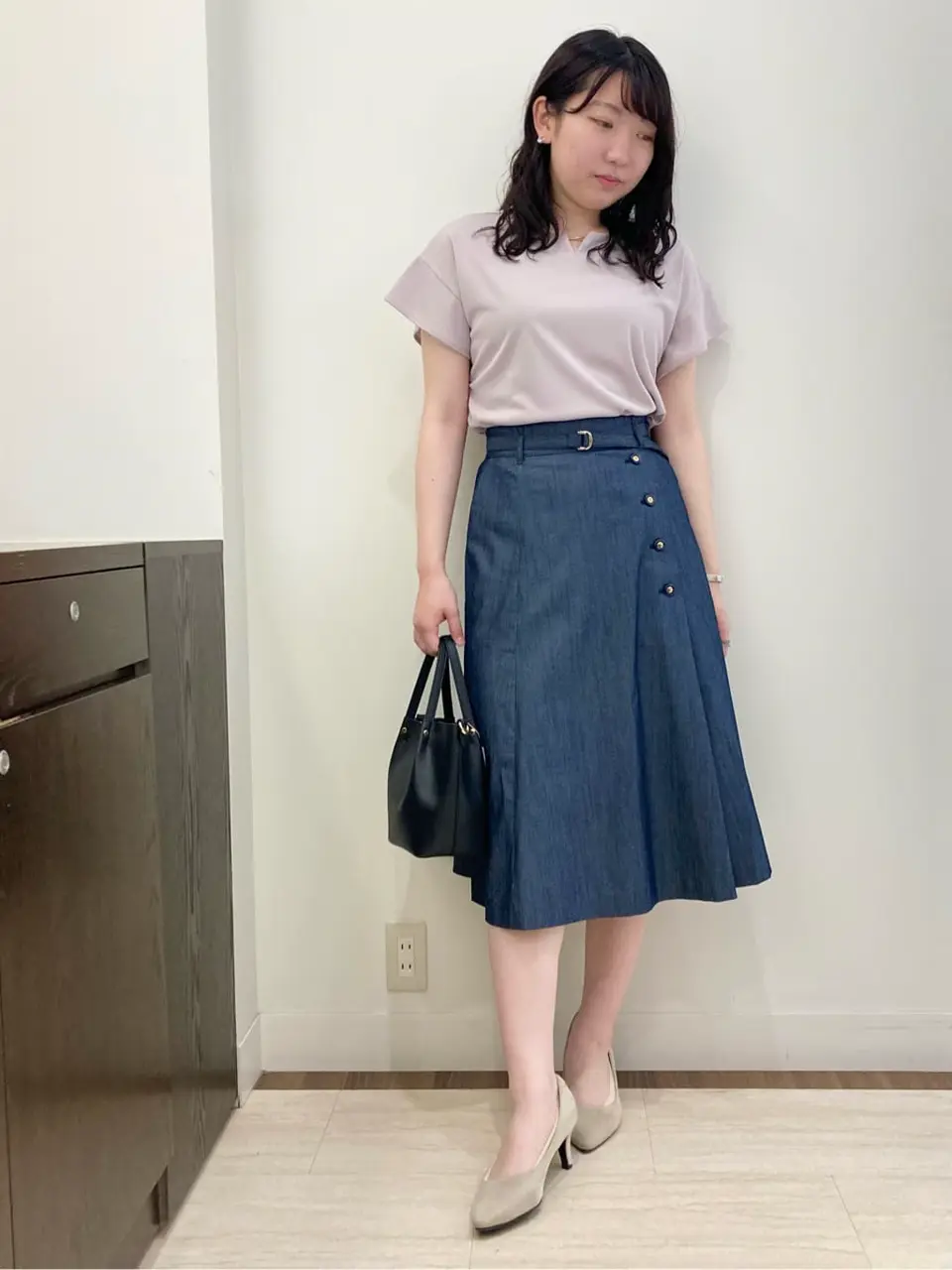 ANY SIS スタッフ コーディネート画像