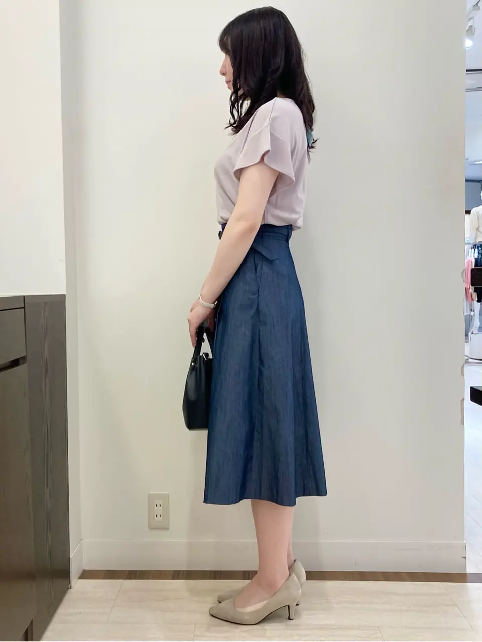 ANY SIS スタッフ コーディネート画像