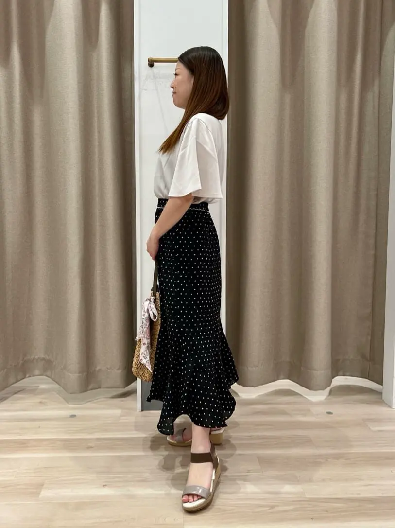 ANY SIS 瀬野 コーディネート画像