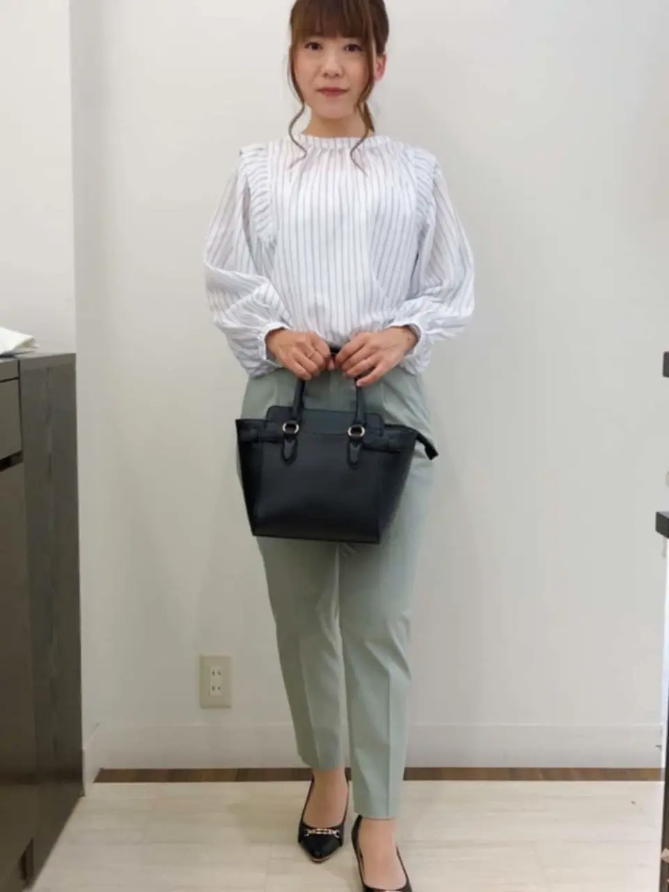 ANY SIS スタッフ コーディネート画像