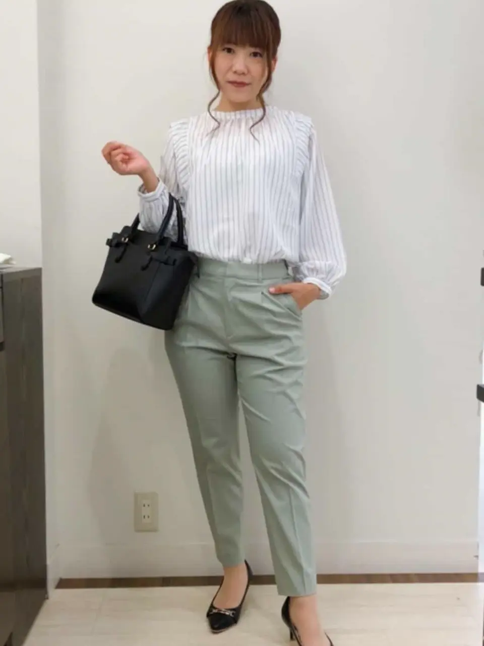 ANY SIS スタッフ コーディネート画像