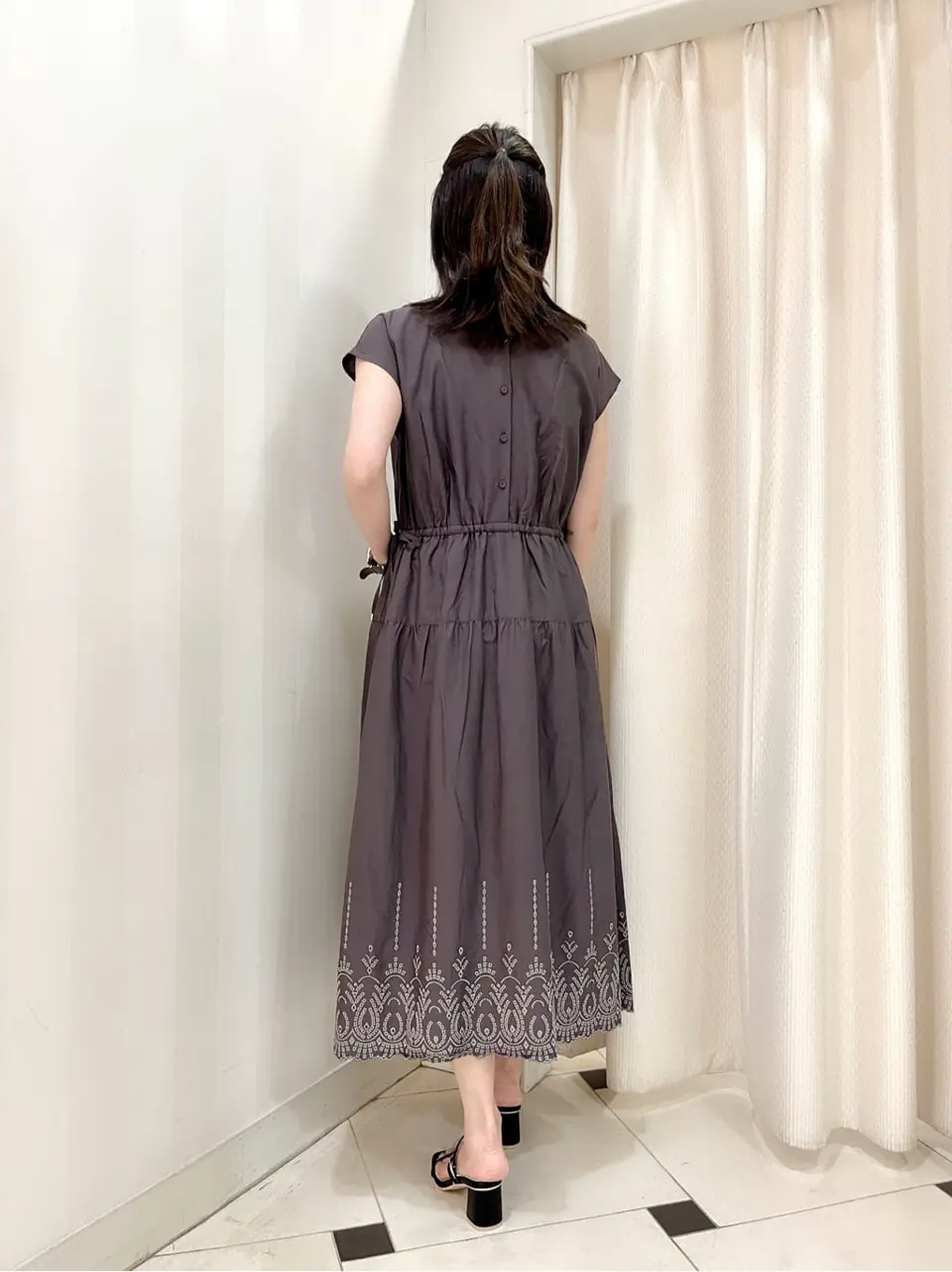 ANY SIS 金井 コーディネート画像