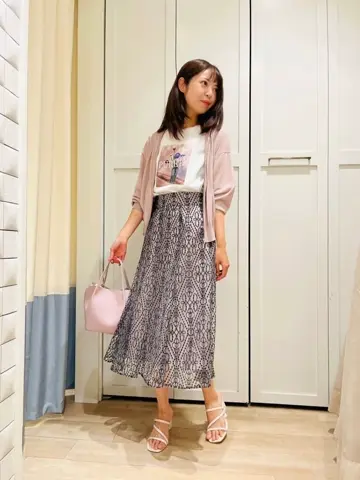 ANY SIS スタッフ コーディネート画像