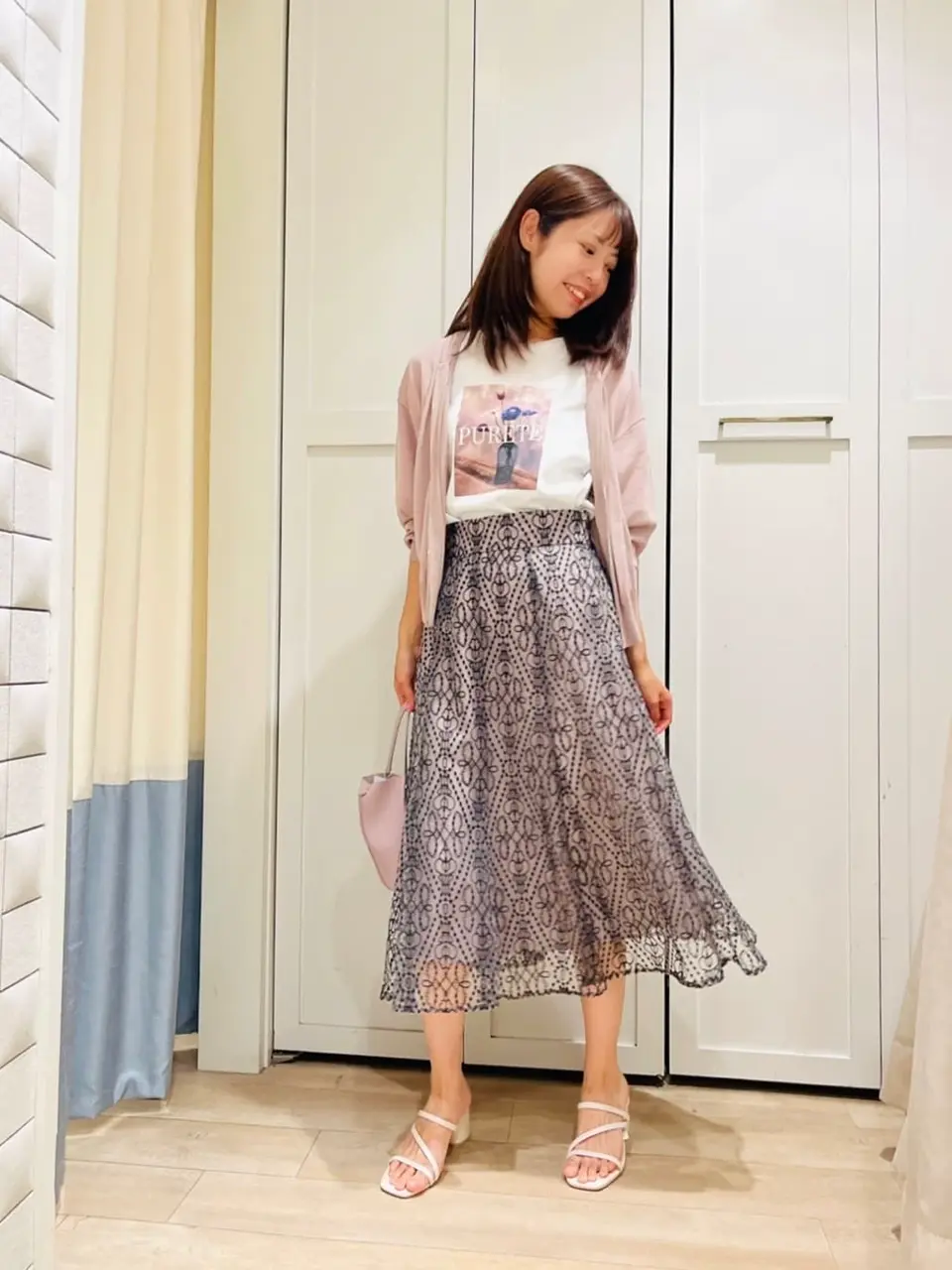 ANY SIS スタッフ コーディネート画像