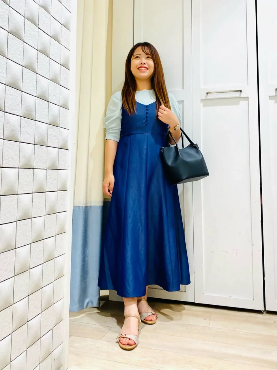 ANY SIS スタッフ コーディネート画像