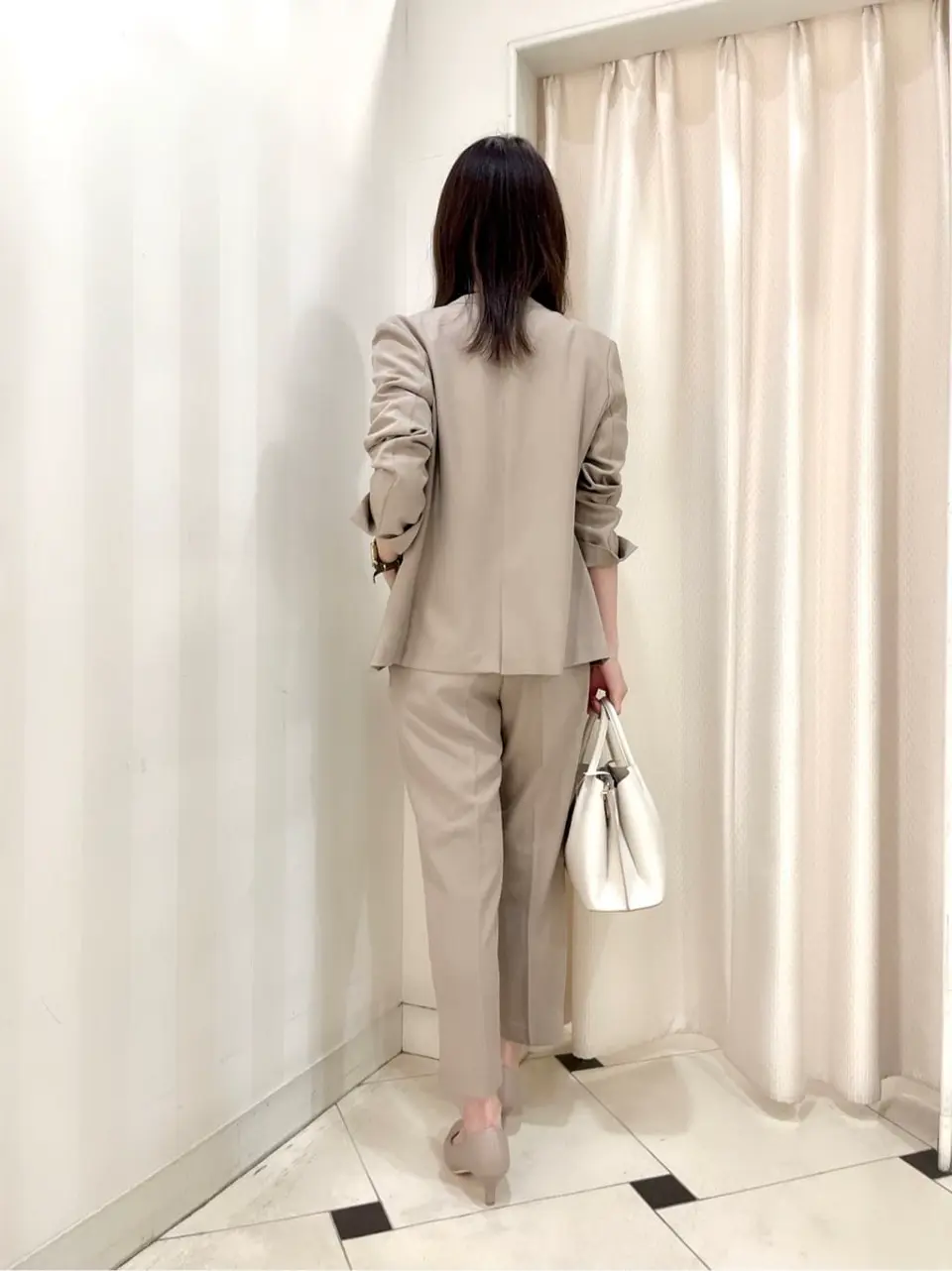 ANY SIS 金井 コーディネート画像