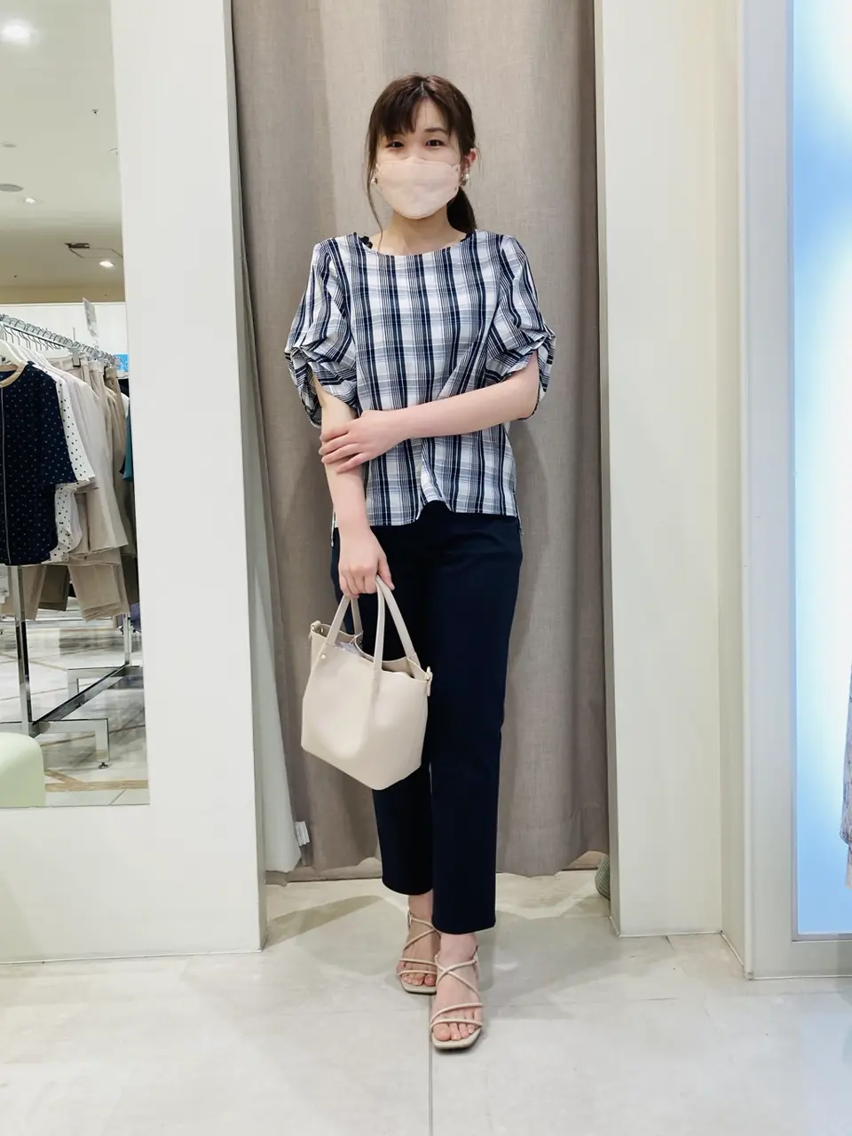 ANY SIS 川根　彩 コーディネート画像