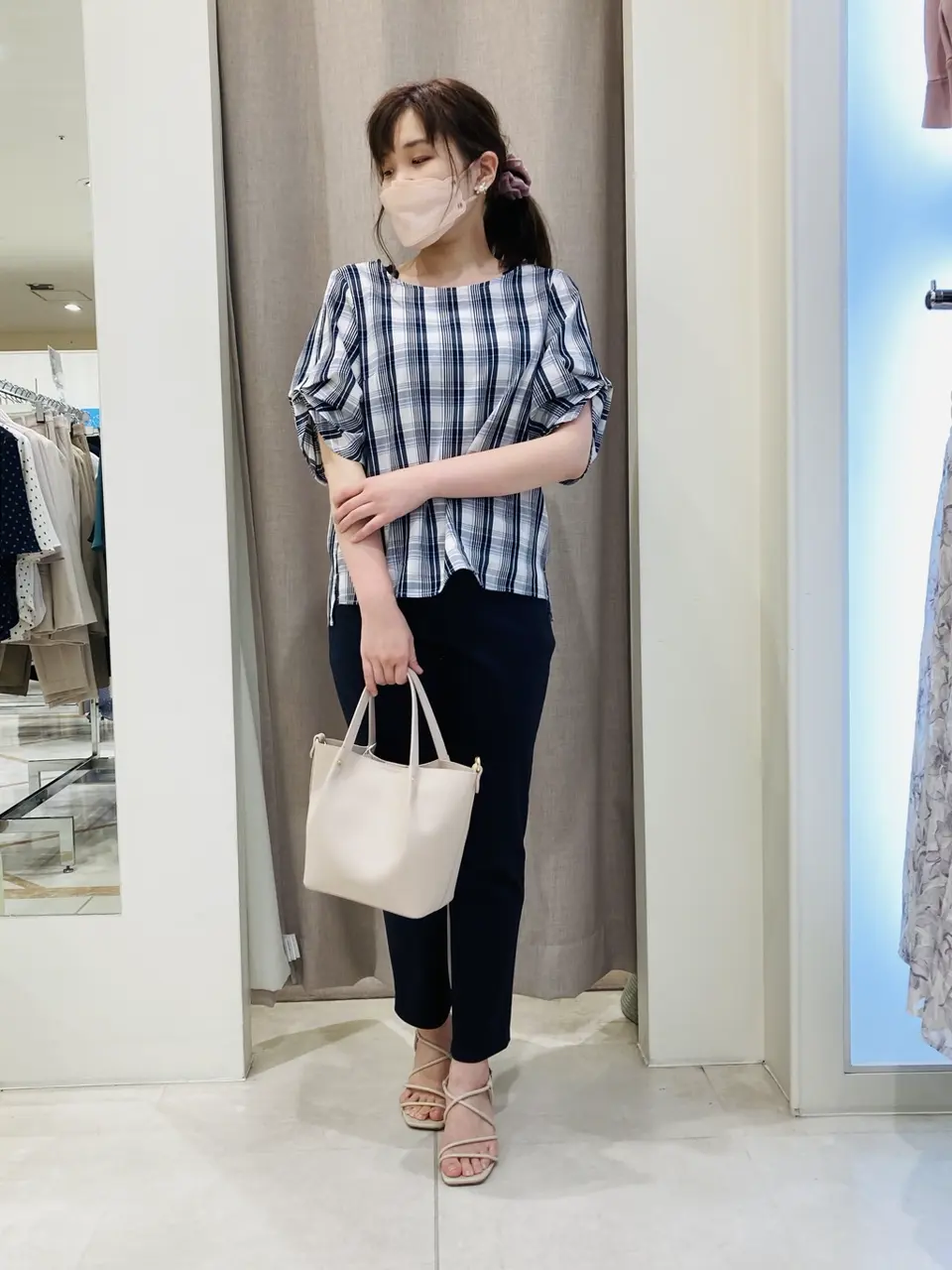 ANY SIS 川根　彩 コーディネート画像