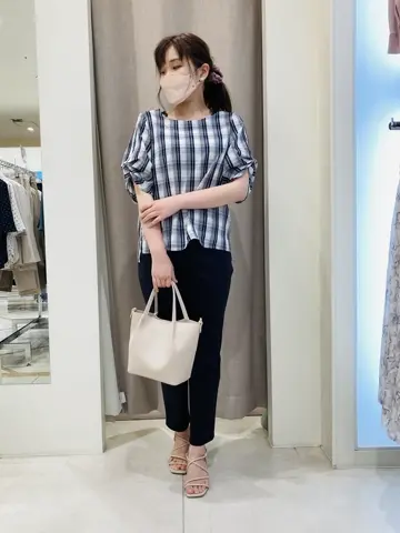 ANY SIS 川根　彩 コーディネート画像