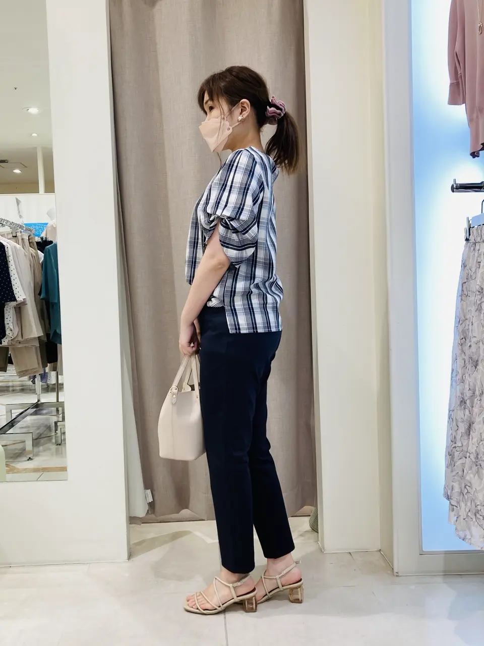 ANY SIS 川根　彩 コーディネート画像