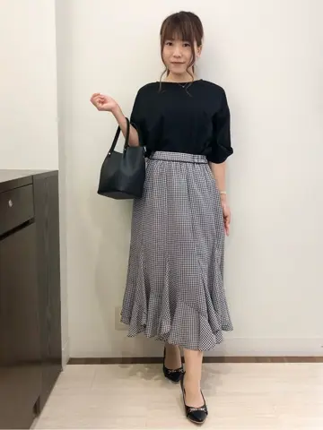 ANY SIS スタッフ コーディネート画像