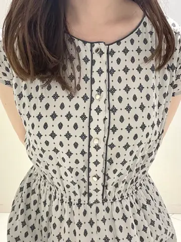 ANY SIS みぃ コーディネート画像