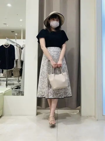 ANY SIS 川根　彩 コーディネート画像