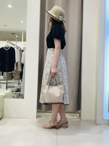 ANY SIS 川根　彩 コーディネート画像