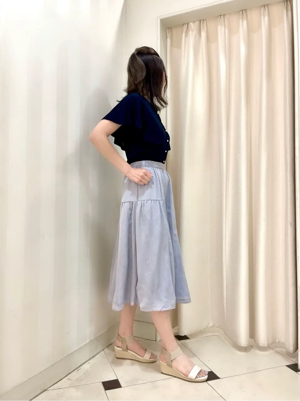 ANY SIS 金井 コーディネート画像