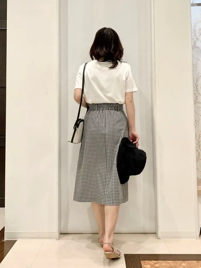 ANY SIS 横田 コーディネート画像