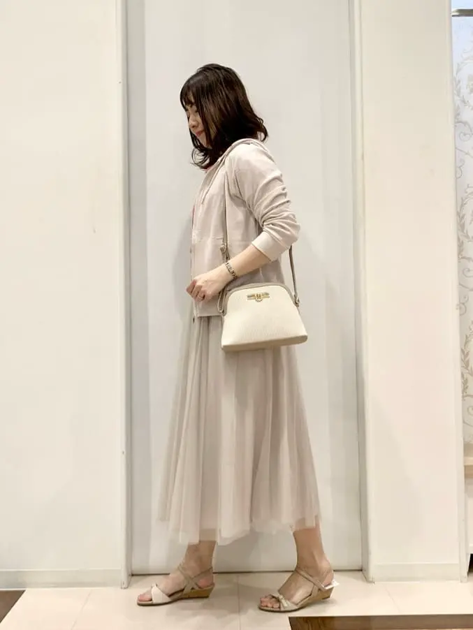 ANY SIS 横田 コーディネート画像