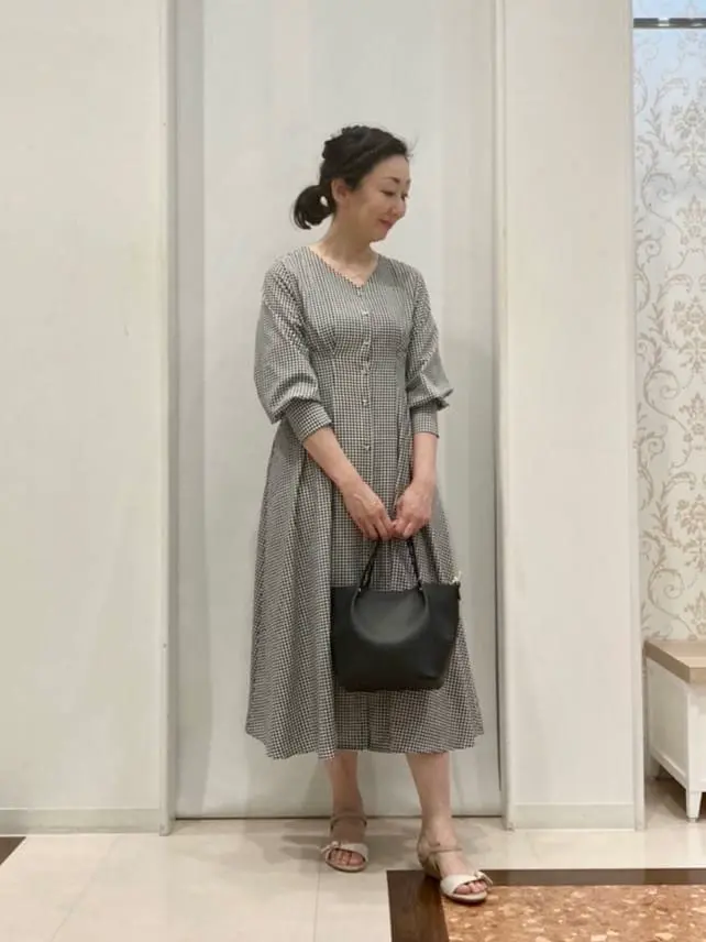 ANY SIS スタッフ コーディネート画像