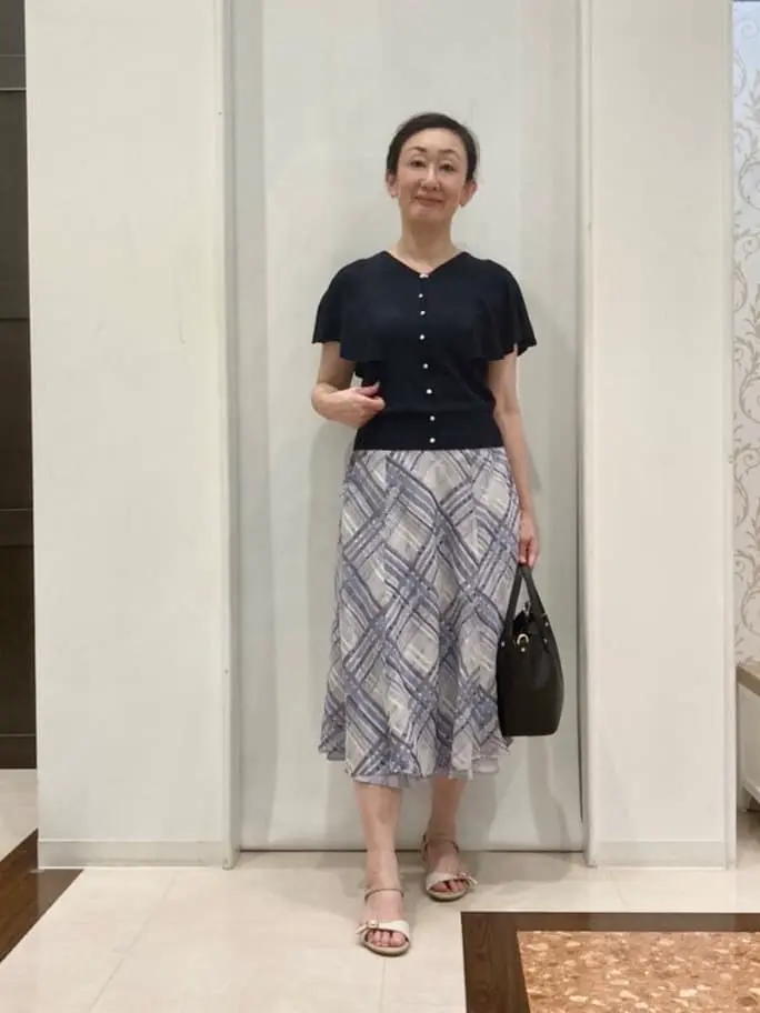 ANY SIS スタッフ コーディネート画像