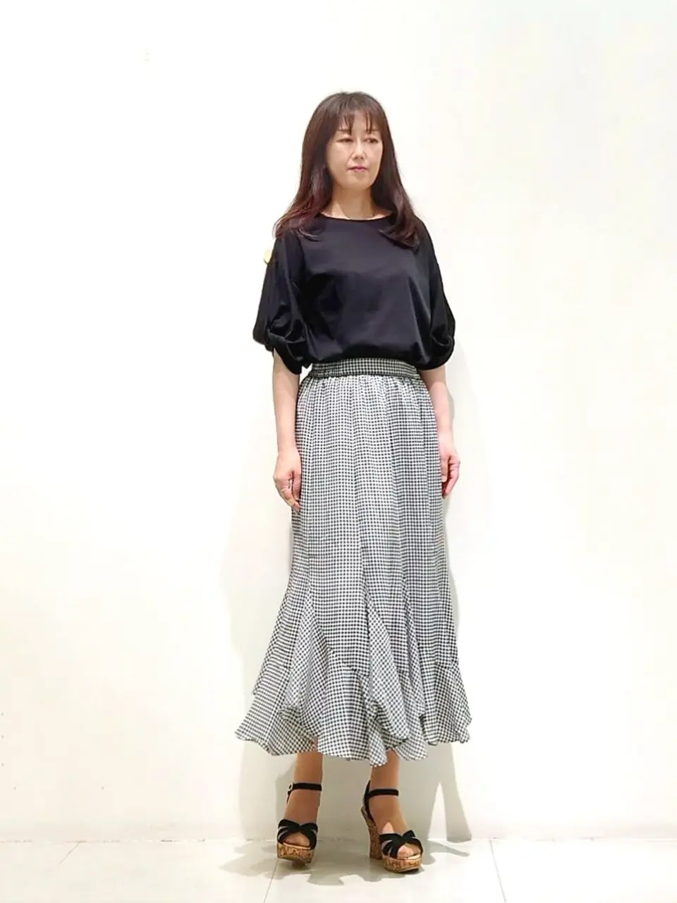 ANY SIS スタッフ コーディネート画像