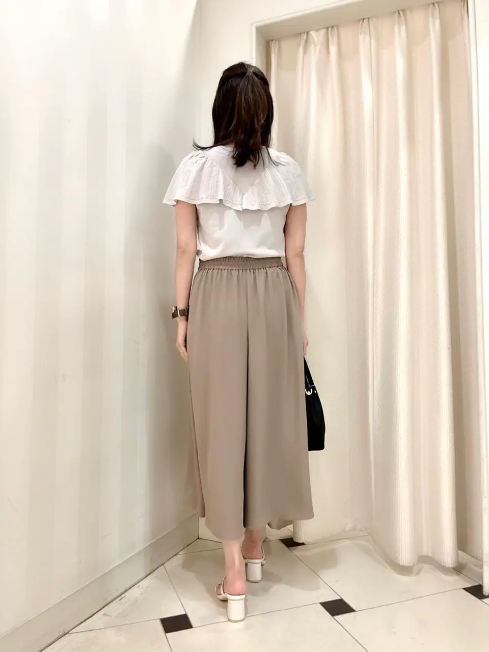 ANY SIS 金井 コーディネート画像