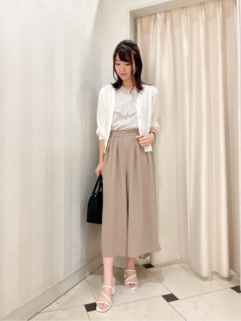 ANY SIS 金井 コーディネート画像