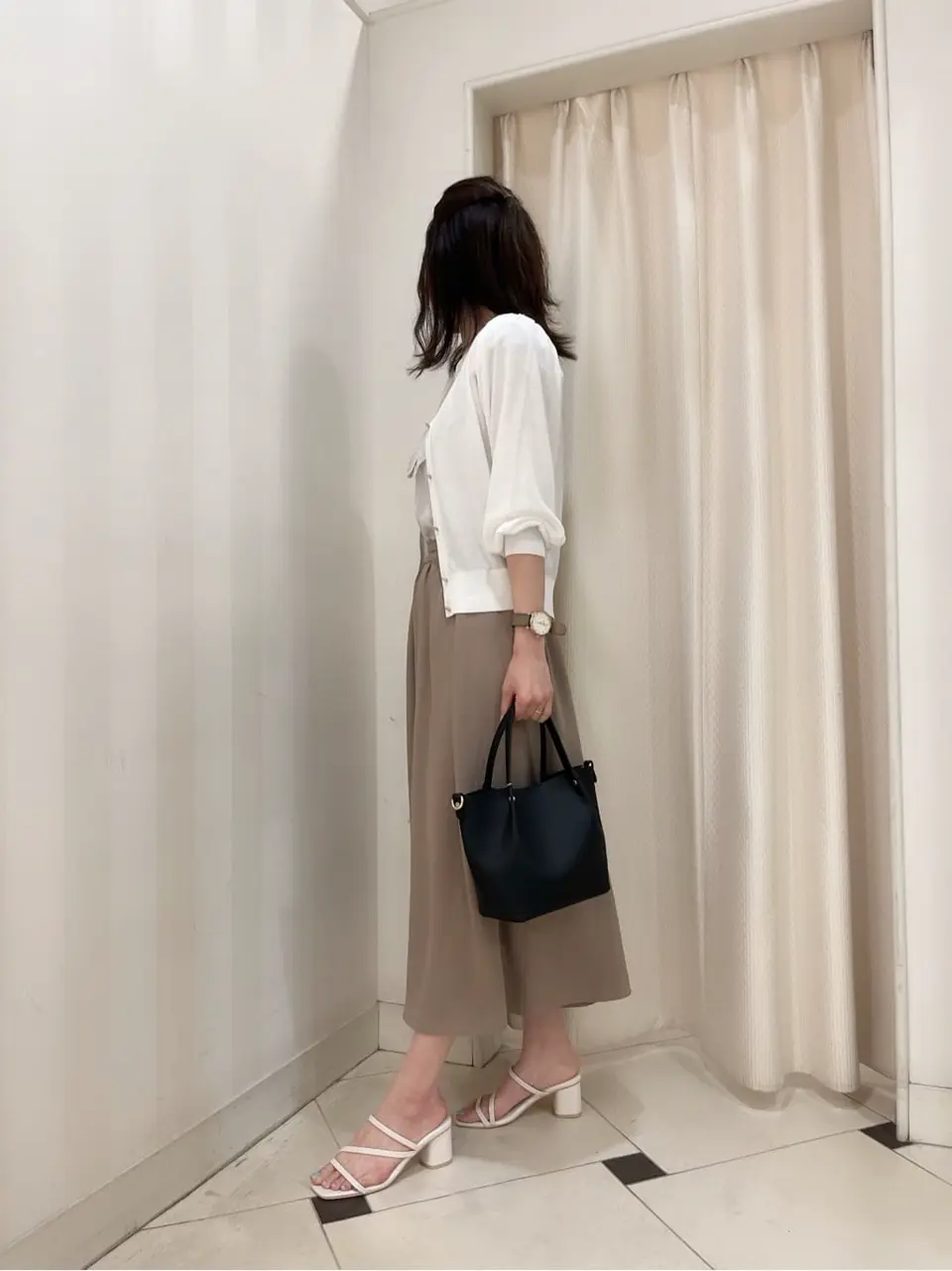 ANY SIS 金井 コーディネート画像